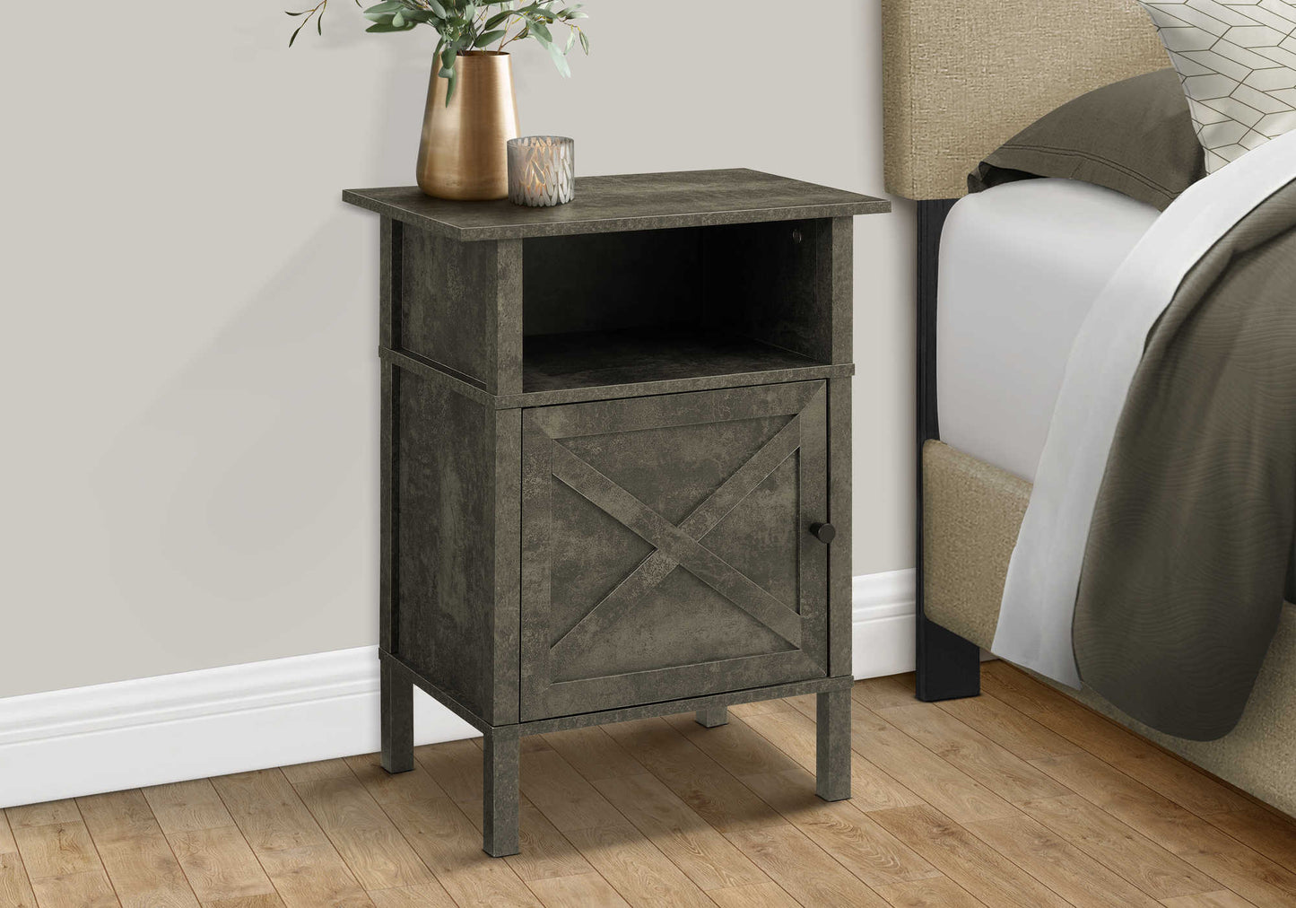Table d'appoint transitionnelle avec rangement et fini bronze foncé