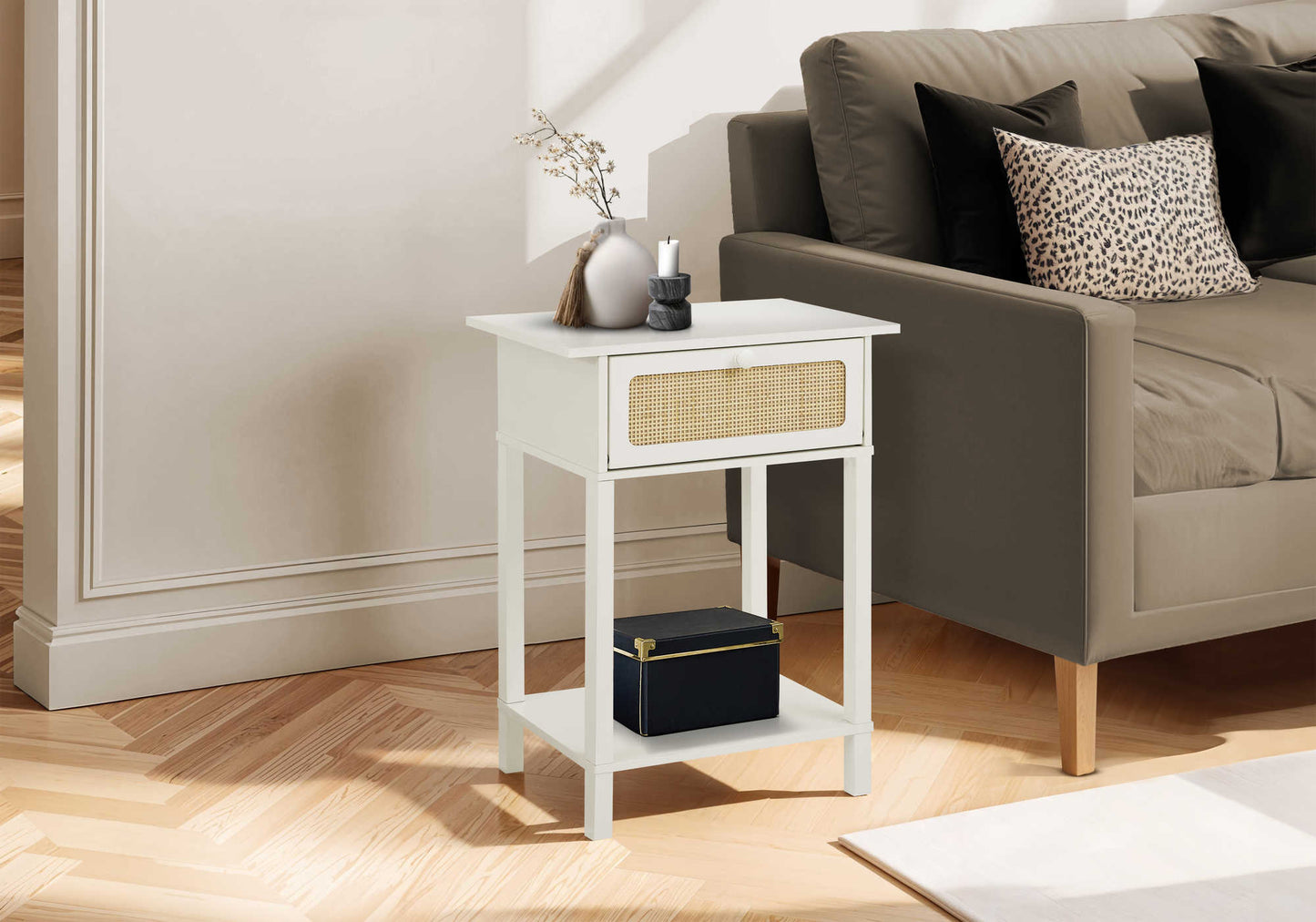Table d'appoint transitionnelle avec rangement et fini blanc